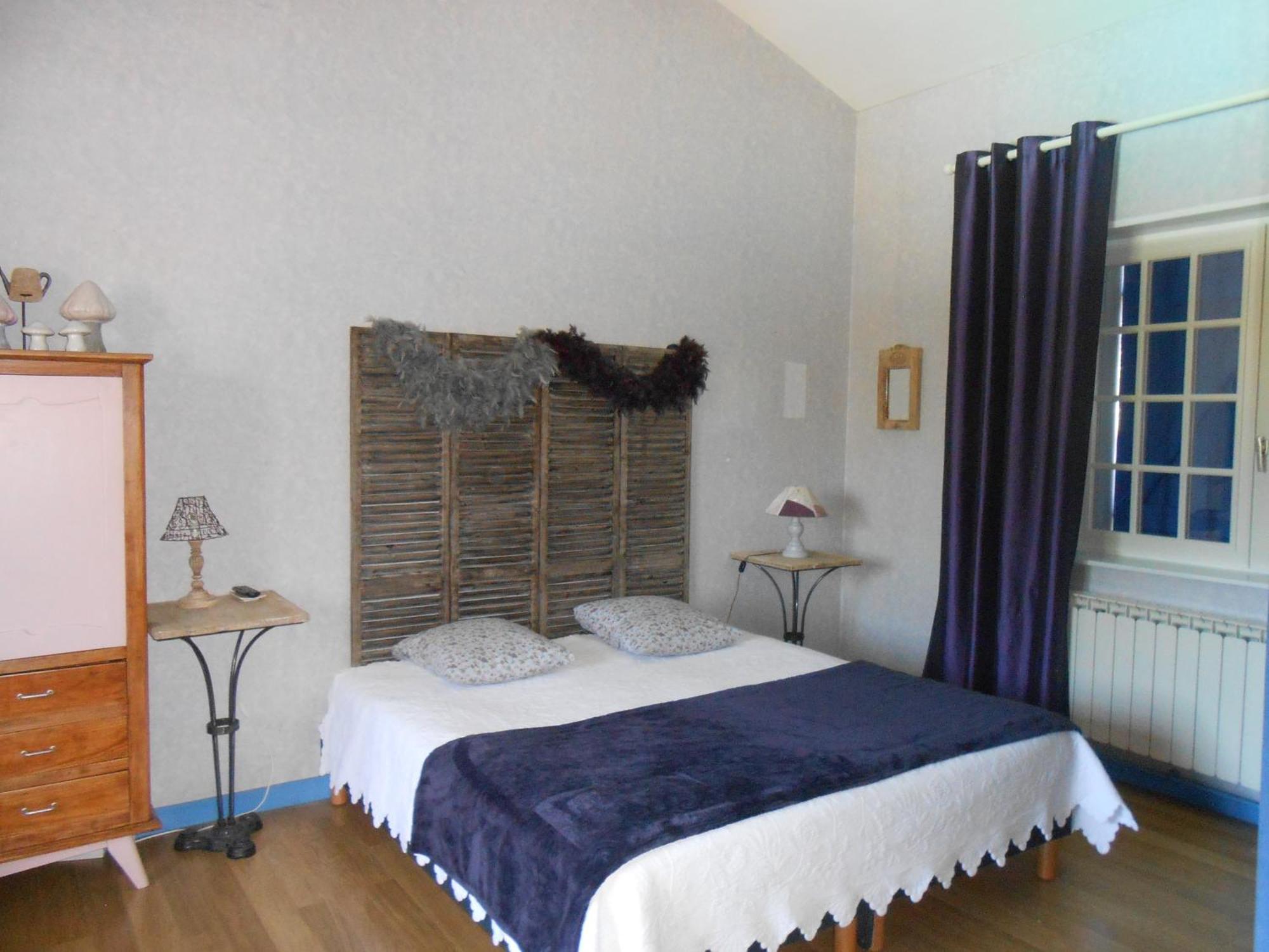 Bed and Breakfast Le Relais Du Grand Logis à Civrieux Chambre photo